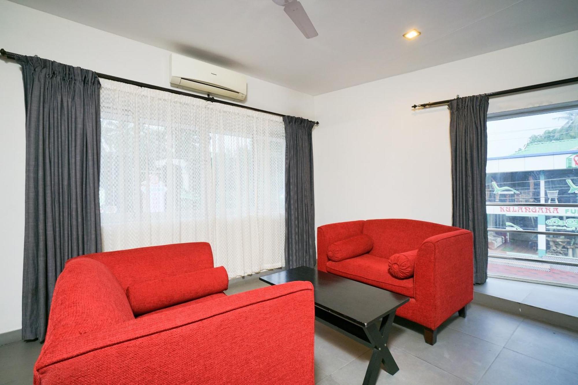 Super Townhouse Mookkannoor Tourist Home Angamaly Exterior foto